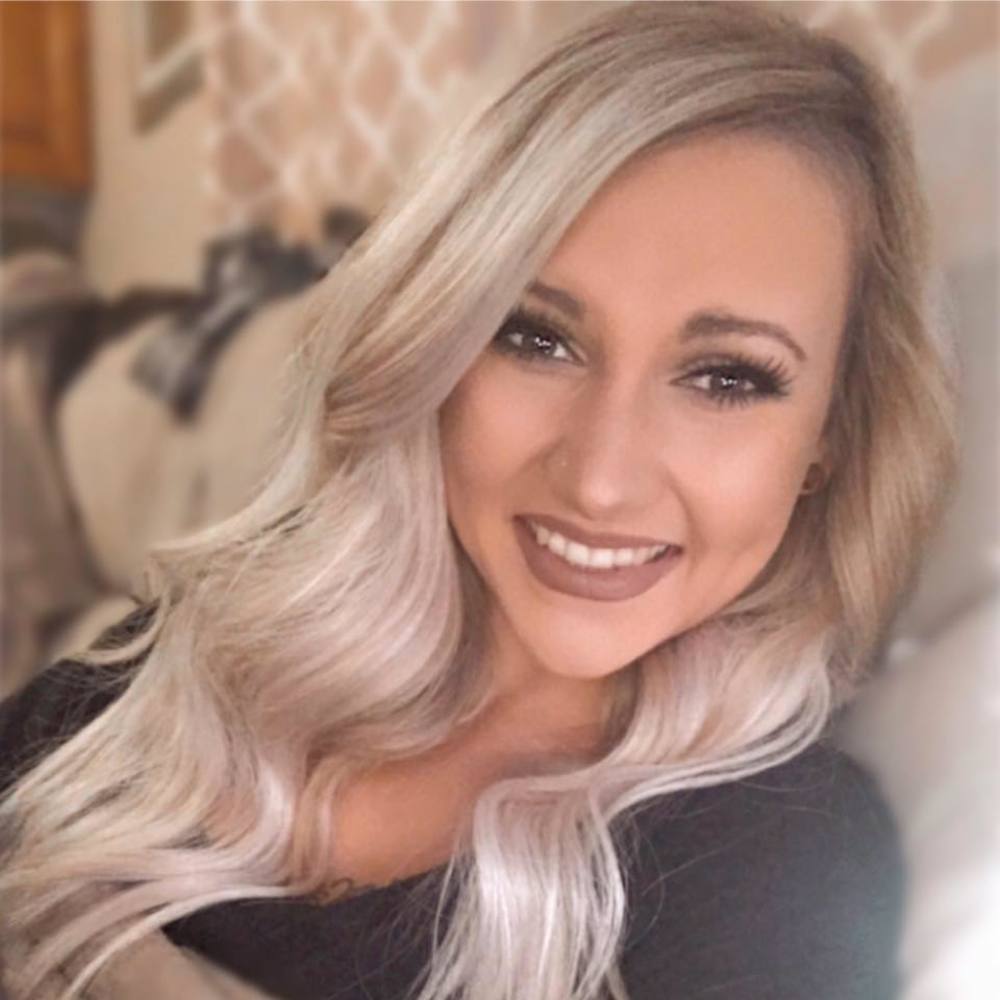 Meet your Posher, Amber